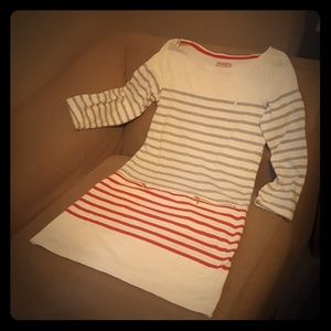 Cute dress, zipper pockets, stripes